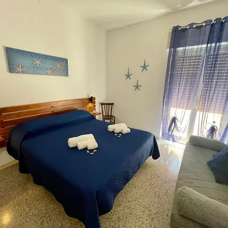 Sea Front Semesterbostad Carini